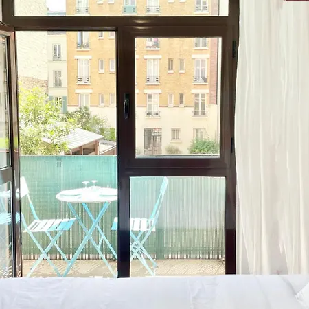 Avec Balcon, 5 Personnes パリ